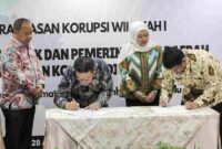 Wali Kota Pematangsiantar Wesly Silalahi SH., MKn., saat menghadiri  acara Rapat Koordinasi, di Aula Bhineka Tunggal Ika Lantai 16 Gedung Merah Putih KPK RI, Senin (28/04/2025).