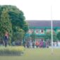 Wali Kota Medan Rico Tri Putra Bayu Waas memimpin upacara Hari Pendidikan Nasional (Hardiknas) di SMP Negeri 1 Medan, Jumat (2/5/2025)