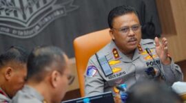 Kakorlantas Polri Irjen Pol Agus Suryonugroho usai Gelar Rapat Pengamanan Jelang Hari Buruh Jakarta, Rabu, (30/04/2025).