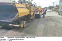 Proyek perbaikan dua ruas jalan nasional yang menghubungkan Medan-Banda Aceh, tepatnya di kawasan Alue Bu dan Idi Cut, Kabupaten Aceh Timur. Selasa (13/5/2025).