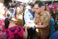 Wali Kota Medan Rico Tri Putra Bayu Waas melakukan peninjauan langsung ke Jalan Selebes, Gg. Paloh Perta, Lk. 36, Kel. Belawan II, Kec. Medan Belawan, Kota Medan. Senin, (19/05/2025).