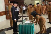 Bupati Tapanuli Selatan (Tapsel), H. Gus Irawan Pasaribu, secara resmi melantik lima guru menjadi Kepala Sekolah di lingkungan Dinas Pendidikan Daerah Kabupaten Tapanuli Selatan. Senin, (19/05/2025).