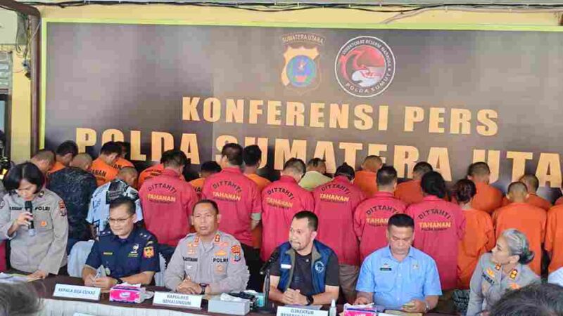 Foto : Konferensi Pers oleh Poldasu di Aula Polres Pematangsiantar. 