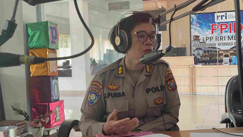 Kasubdit Bhabinkamtibmas Dit Binmas Polda Sumut, AKBP Dorma Purba, S.Pd., M.Pd., dalam dialog interaktif “Hallo Polisi” di RRI Medan pada Rabu sore (28/5).