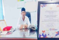 Camat Peureulak Timur, T. Taharuddin, S.P., saat ditemui di ruangan kantor Kecamatan Peureulak Timur, di Jalan Seuneubok, Kabupaten Aceh Timur, Rabu dini hari, (30/04/ 2025).