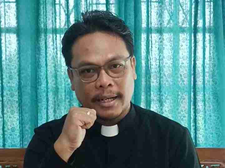 Pendeta Tonggo Sitompul, Preses HKBP Distrik 24 Tanah Jawa,