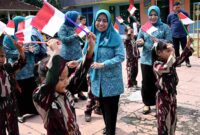 Staf Ahli I Tim Penggerak (TP) Pemberdayaan Kesejahteraan Keluarga (PKK) Sumatera Utara (Sumut) Titiek Sugiharti melakukan supervisi di Labuhanbatu pada Rabu (21/5/2025).