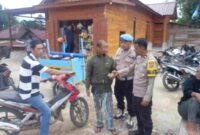 Tiga pria berinisial ARS (38), DHBN (37), dan JHM (53) diamankan polisi karena melakukan pungutan liar (pungli) di Kelurahan Pasar Sipagimbar, Kecamatan SD Hole, Tapanuli Selatan. Jumat (2/5/2025)