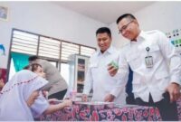Wakil Wali Kota Medan, H. Zakiyuddin Harahap, menghadiri peluncuran Satuan Pelayanan Pemenuhan Gizi (SPPG) yang digagas Yayasan Kemala Bhayangkari (YKB) Polrestabes Medan di Jalan Kapten Mohammad Jamil Lubis, Jumat (2/5/2025)