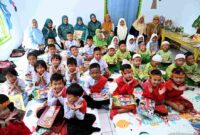 Wakil Ketua Tim Pembina (TP) Posyandu Provinsi Sumatera Utara (Sumut), Titiek Sugiharti Surya, melakukan kunjungan ke dua Posyandu dan sekolah Pendidikan Anak Usia Dini (PAUD) di Kabupaten Sergai, pada Senin (26/5)