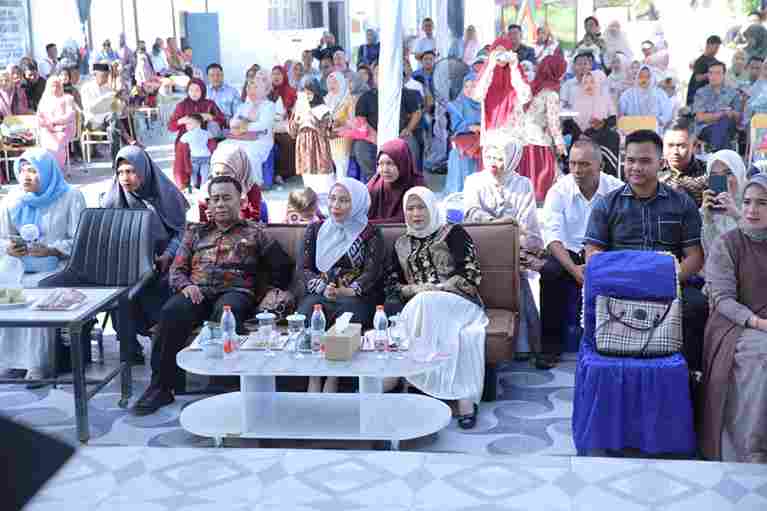Ketua TP PKK Kabupaten Asahan, Ny. Yusnila Indriati Taufik Zainal Abidin, menghadiri Perpisahan/Pelepasan Peserta Didik Taman Kanak-Kanak (TK) B TK Swasta Darussalam Islamic School (DIS) Kisaran. 