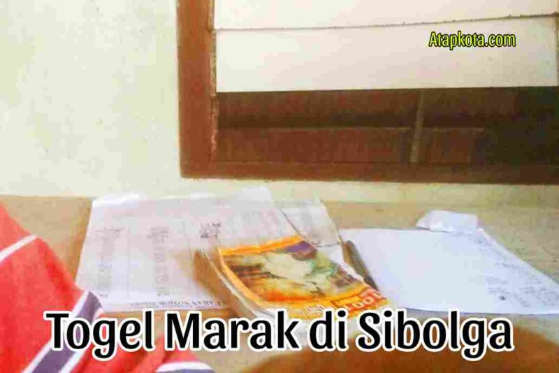 Erek - erek dan rekap di togel (303) disalah satu warung di kota Sibolga.(Foto : A.Lature)