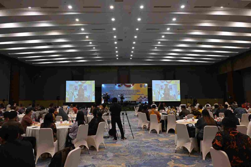 Rapat Koordinasi Iuran Pemerintah Daerah dan Penguatan Kebijakan Keuangan Daerah Dalam Pelaksanaan Program JKN Provinsi Aceh dan Sumut Tahun 2025, di Ballrrom Hotel Santika Dyandra, Jalan Kapten Maulana Lubis, Medan, Selasa (6/3/2025).