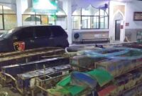Barang bukti yang diamankan berupa 7 unit mesin penyedot pasir lengkap 