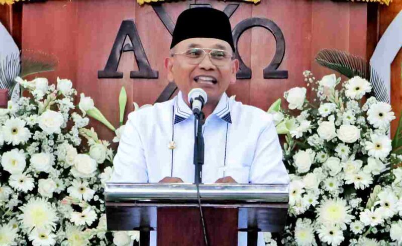 Bupati Simalungun, Dr H Anton Achmad Saragih Hadiri Penutupan Sinode Bolon GKPS ke-46 yang dirangkai dengan pelantikan Pimpinan Sinode GKPS Masa Pelayanan 2025 -2030, berlangsung di Gereja GKPS Jalan Sudirman, Kota Pematangsiantar, Minggu (6/7/2025). 