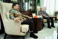 Sekdaprov Sumut Togap Simangunsong menerima audiensi Komisi Informasi Provinsi Sumut di Ruang Kerja Sekdaprov Sumut, lantai 9 Kantor Gubernur Sumut, Jalan Diponegoro No. 30, Medan, Jum'at (25/7/2025). 