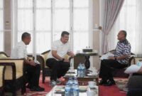 Gubernur Sumatera Utara (Sumut) Muhammad Bobby Nasution menerima audiensi Pengurus Persatuan Olahraga Berkuda Seluruh Indonesia (Pordasi) Provinsi Sumut di Aula Tengku Rizal Nurdin (TRN), Jalan Jenderal Sudirman Nomor 41 Medan, Minggu (27/7/2025.