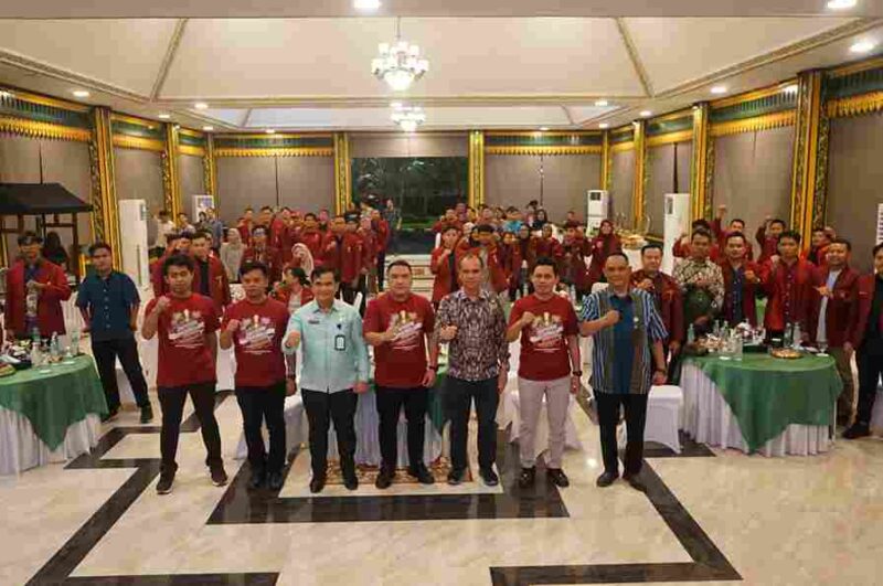 Pemko Medan menjamu makan malam bersama para peserta simposium Perkaderan Nasional Ikatan Mahasiswa Muhammadiyah (IMM) di Pendopo Rumah Dinas Wali Kota Medan, Jum'at (11/7/2025).