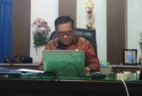 August Sinaga, SPd., MAP., Kepala Cabang Dinas Wilayah VI, saat ditemui Redaksi, Kamis (25/07/2025).  (Foto : Andrew Panjaitan-Atapkota)