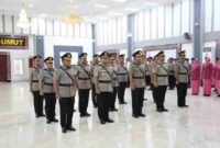 apolda Sumatera Utara Irjen Whisnu Hermawan Februanto melakukan serah terima jabatan (Sertijab) Pejabat Utama dan  lima Para Kapolres Jajaran di Aula Tribarata Mapolda Sumut, Rabu, 09 Juli 2025.