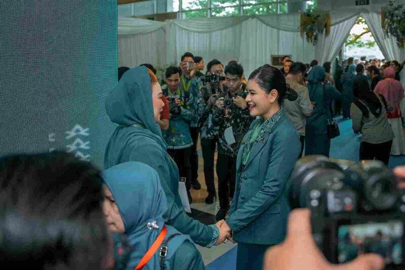Ketua Tim Penggerak Pemberdayaan dan Kesejahteraan Keluarga (PKK) Sumatera Utara (Sumut) Kahiyang Ayu menghadiri peringatan Hari Kesatuan Gerak (HKG) PKK ke-53, sekaligus Rapat Kerja Nasional (Rakernas) PKK Tahun 2025 yang digelar di Kota Samarinda, Kalimantan Timur, Selasa (8/7).  
