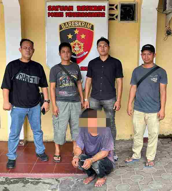 Tim Ospnal Unit Jatanras menangkap terduga pelaku penganiayaan menggunakans senjata tajam (Sajam) inisial BP (26) warga Jalan Haji Ulakma Sinaga Kecamatan Siantar Kabupaten Simalungun, pada hari Rabu 9 Juli 2025 siang sekira pukul 14.20 Wib.