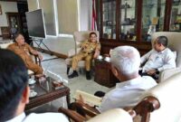Sekretaris Daerah Provinsi Sumatera Utara (Sumut) Togap Simangunsong menerima audiensi perwakilan Kantor Wilayah (Kanwil) Badan Pertanahan Nasional (BPN) Sumut di ruang kerja Sekdaprov Sumut, Lantai 9 Kantor Gubernur Sumut, Jalan Diponegoro Nomor 30 Medan, Selasa (29/7/2025).