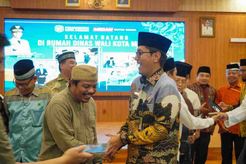 Rico Waas Jamu Qori Internasional di pendopo rumah dinas Wali Kota Medan, Kamis (3/7/2025) malam.