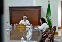 Wakil Gubernur Sumatera Utara (Sumut) Surya mengikuti rapat dengan Kementerian Koordinator Bidang Pangan mengenai Persiapan Peluncuran Koperasi Desa/Kelurahan Merah Putih yang dilaksanakan secara daring melalui aplikasi zoom meeting di ruang rapat Lantai 9 Kantor Gubernur Sumut, Jalan Pangeran Diponegoro 30 Kota Medan, Rabu (9/7).