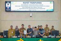 Wali Kota Medan, Rico Tri Putra Bayu Waas, menyampaikan tanggapan resmi terhadap pemandangan umum fraksi-fraksi DPRD Kota Medan atas Rancangan Peraturan Daerah (Ranperda) tentang Perubahan atas Perda Nomor 3 Tahun 2014 tentang Kawasan Tanpa Rokok (KTR), dalam Sidang Paripurna DPRD yang digelar Senin (21/7/2025) di Gedung DPRD Medan.