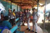 Ditlantas Polda Sumut menggelar sosialisasi keselamatan lalu lintas. Kegiatan edukatif ini dilaksanakan di Loket PT KUPJ, Jalan Sisingamangaraja, Medan, pada Rabu pagi, 16 Juli 2025.