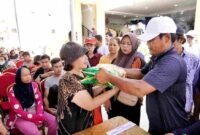 Pemko Medan telah melakukan Gerakan Pangan Murah (GPM) untuk membantu masyarakat memenuhi kebutuhan bahan pangan beras sekaligus menekan harga beras di pasaran. GPM ini dilakukan di 21 Kecamatan di Kota Medan, dengan fokus di Kecamatan Medan Tuntungan.