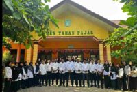 Para guru di SMK Taman Fajar. 