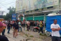 Pengadilan Negeri (PN) Pematangsiantar mengeksekusi satu bidang lahan beserta bangunan di Jalan MH Sitorus, simpang Jalan Adam Malik, Kelurahan Timbang Galung, Kecamatan Siantar Barat, Kota Pematangsiantar, Sumatera Utara, pada Senin, 4 Agustus 2025.