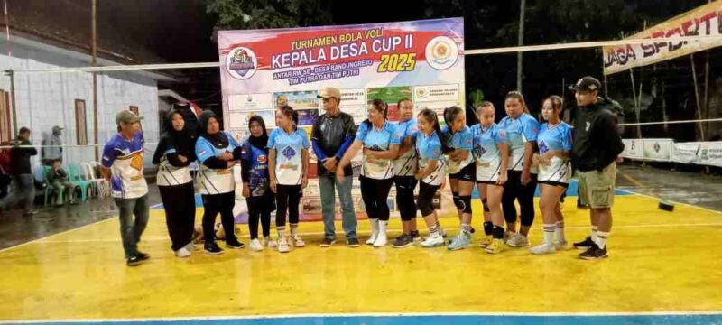 Puncak peringatan HUT Kemerdekaan RI ke-80 di Desa Bandung Rejo, Kecamatan Bantur, ditandai dengan laga final turnamen bola voli memperebutkan Piala Kepala Desa Klap 2, Rabu (27/8/2025)