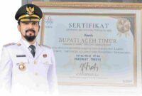 Bupati Aceh Timur, Iskandar Usman Al-Farlaky, S.H.I, M.S.I menerima sertifikat apresiasi Indeks Kualitas Data Aparatur Sipil Negara (ASN) dari Badan Kepegawaian Negara (BKN).
