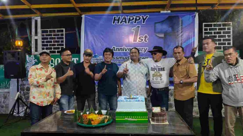 Perayaan hari ulang tahun (HUT) ke-1 media Bossmudanews.com di sobat cafe jln. H Adam Malik Pematangsiantar berlangsung secara meriah dan penuh khidmat, Sabtu (9/8/2025)