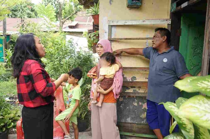 Fitri Hamdani, orangtua dari Salwa mengaku bersyukur dan merasa senang sekali buah hatinya bisa kembali ceria seperti anak-anak lainnya Saat ditemui di kediamanya yang beralamat di jalan Yos Sudarso, Kec. Medan Labuhan, Kel. Martubung, Lk. I, Sabtu (9/8/2025)