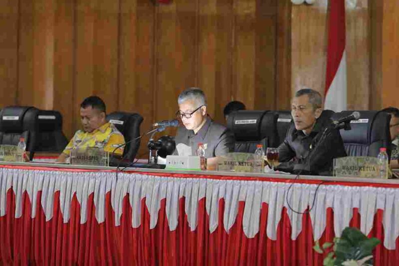 Rapat paripurna penyampaian laporan hasil pembahasan Rancangan Peraturan Daerah tentang Perubahan APBD Tahun Anggaran 2025, Kamis (18/9/2025).