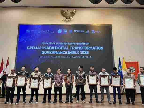 penghargaan GM-DTGI Award 2025 di Auditorium Sukadji Ranuwihardjo, Kampus UGM, Kamis (18/9/2025).