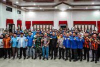 Wali Kota Medan, Rico Tri Putra Bayu Waas, menghadiri Silaturahmi Pemuda yang digelar KNPI Medan di Gedung PKK Medan, Kamis (4/9/2025) malam.