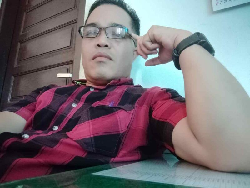 Ketua LSM KANA, Muzakir,