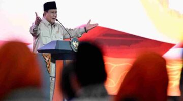 Presiden Prabowo Subianto memberikan sambutan pada acara Peresmian Penutupan Musyawarah Nasional (Munas) VI Partai Keadilan Sejahtera (PKS) Tahun 2025 di Golden Ballroom, The Sultan Hotel, Jakarta, pada Senin, 29 September 2025.