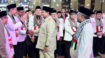 Presiden Prabowo Subianto menghadiri acara Peresmian Penutupan Musyawarah Nasional (Munas) VI Partai Keadilan Sejahtera (PKS) Tahun 2025 di Golden Ballroom, The Sultan Hotel, Jakarta, pada Senin, 29 September 2025. Foto: BPMI Setpres/Cahyo