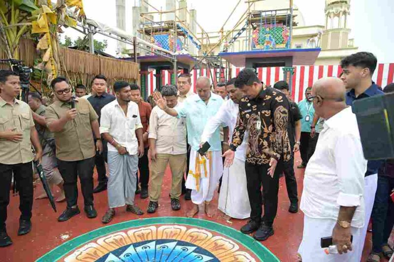 Gubernur Sumatera Utara (Sumut) Bobby Afif Nasution menghadiri peresmian dan penyucian (Maha Kumba Abisegam) Kuil Shri Raja Rajesvari Amman di Desa Padang Cermin, Kecamatan Selesai, Kabupaten Langkat, Kamis (4/9/2025).  