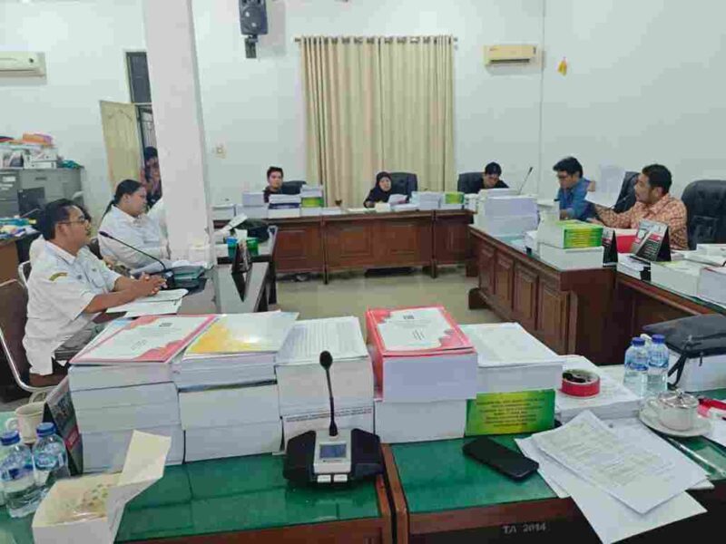 Komisi II DPRD Kota Pematangsiantar menggelar rapat dengar pendapat (RDP) bersama Dinas Koperasi, UKM, dan Perdagangan Kota Pematangsiantar, Rabu (10/9/2025).