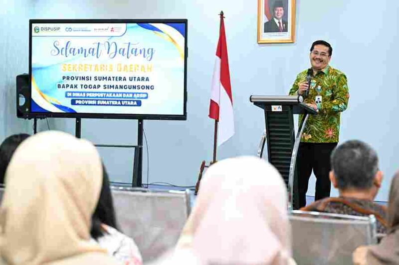 Sekdaprov Sumut Togap Simangunsong mengunjungi Dinas Perpustakaan dan Arsip Provinsi Sumut, Jalan Brigjend Katamso, Medan, Kamis (11/9/2025).