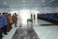 Bupati Asahan, Taufik Zainal Abidin, S.Sos., M.Si secara resmi mengukuhkan sekaligus mengambil sumpah/janji 495 Pegawai Pemerintah dengan Perjanjian Kerja (PPPK) Formasi Tahun Anggaran 2024 di Aula Melati Kantor Bupati Asahan. Selasa (30/9/2025)