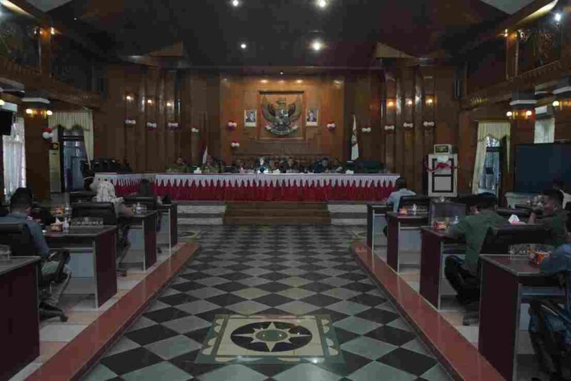 Rapat Paripurna DPRD Kabupaten Asahan di Aula Rambate Rata Raya, Senin (08/09/2025). 