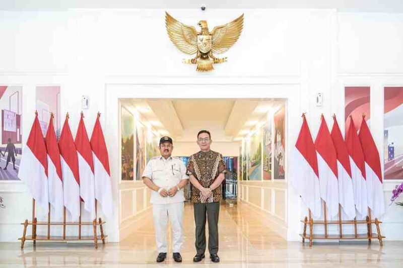 Bupati Tapanuli Selatan (Tapsel), H. Gus Irawan Pasaribu, melakukan pertemuan dengan Menteri Perencanaan Pembangunan Nasional/Kepala Bappenas, Prof. Dr. Ir. Rachmat Pambudy, M.S., di Gedung Bappenas, Jakarta, Jumat (12/9/2025).
